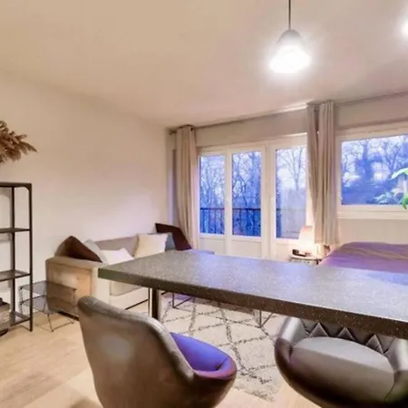 Calme & Cosy Avec Vue Sur Parc - Unique ! Appartamento Parigi